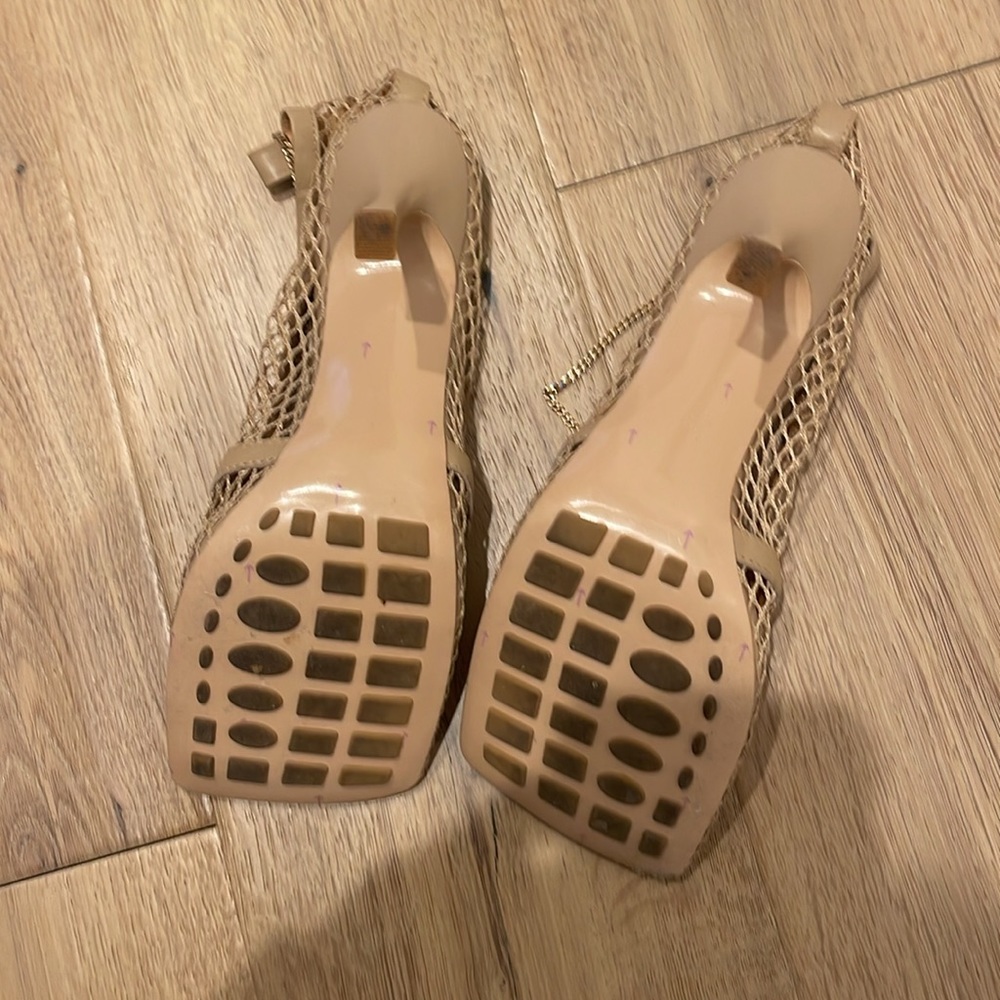 Mesh heels - Picture 3 of 3